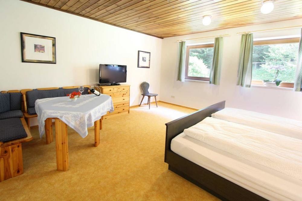 Baerenwirt Apartment Mittenwald Bagian luar foto
